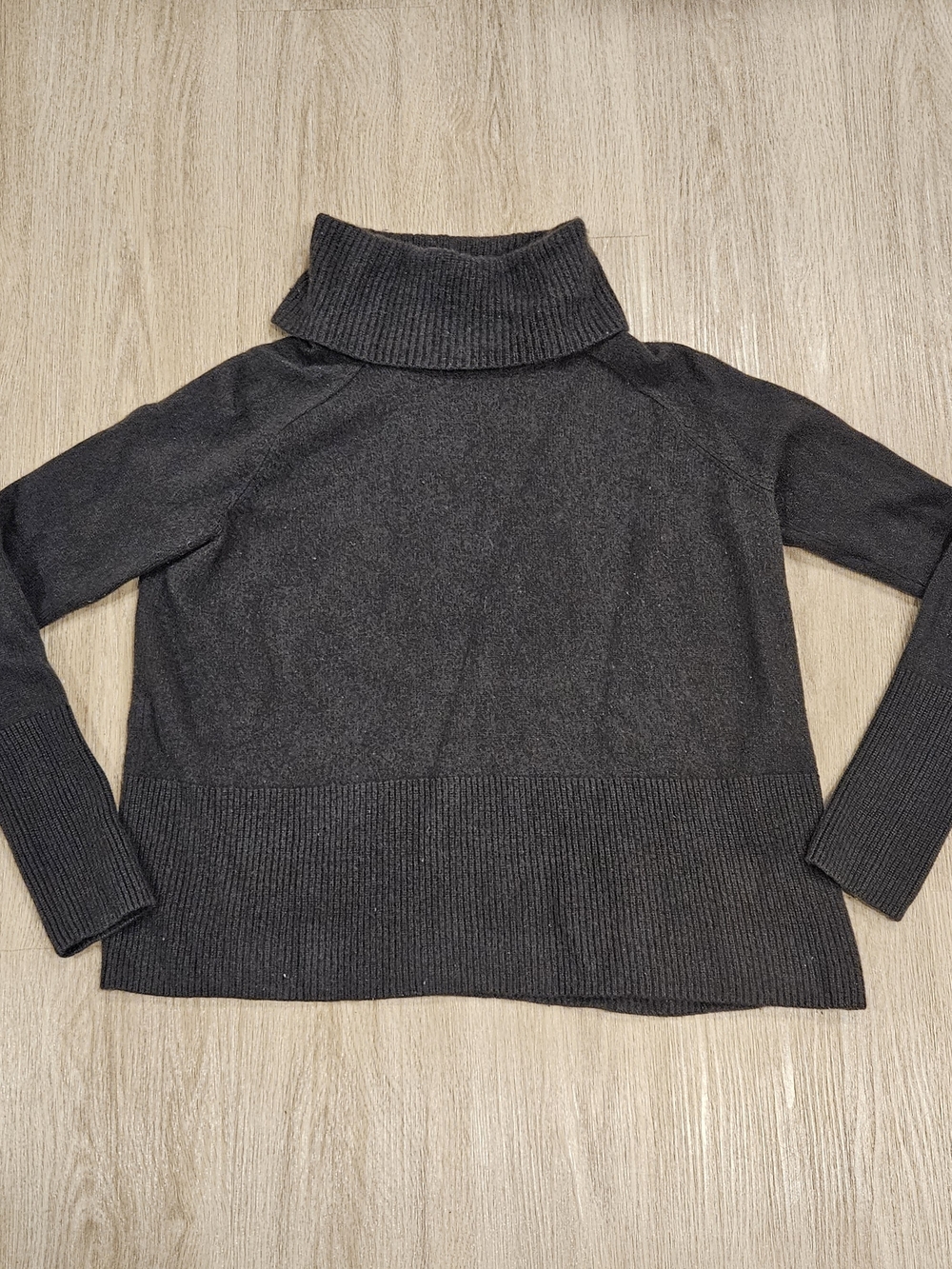 Athleta Aspen Turtleneck Sweater Charcoal Charcoal Gray Wool Cashmere Blend